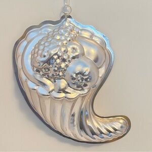 Cornucopia Horn Of Plenty Jell-o Mold Wall Hanging Vintage